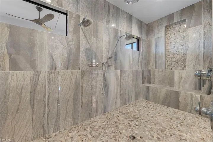 211 San Mateo Dr, Bonita Springs, Florida 34134