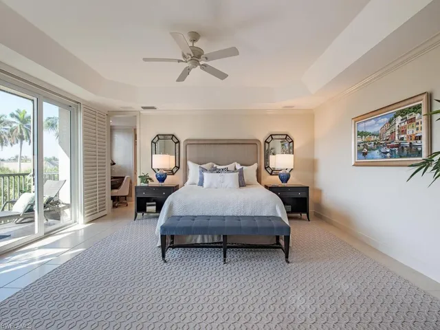1006  5th S ST, Naples, FL 34102