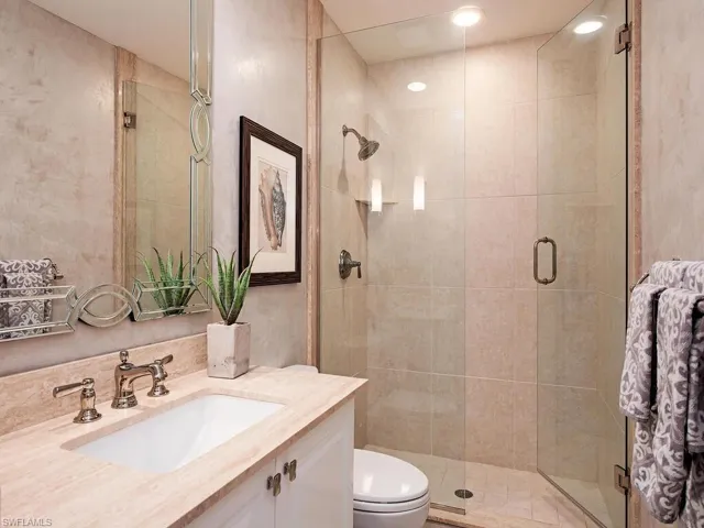 1006  5th S ST, Naples, FL 34102