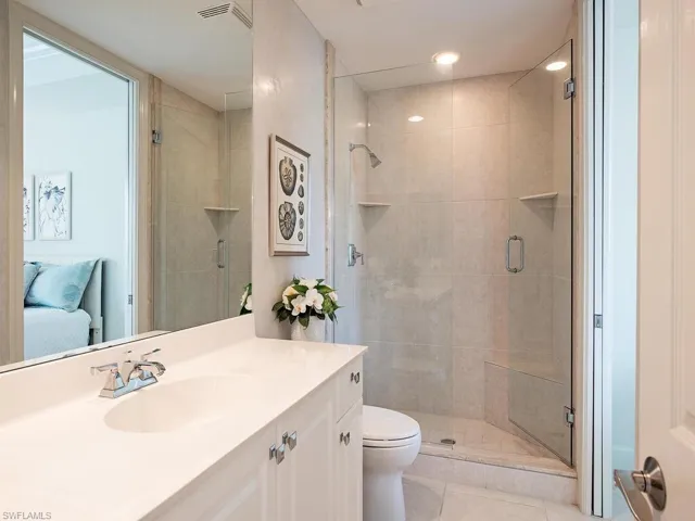 1006  5th S ST, Naples, FL 34102