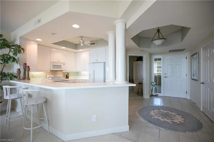 430  Cove Tower  DR, Naples, FL 34110