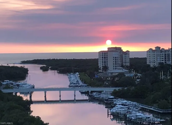 430  Cove Tower  DR, Naples, FL 34110
