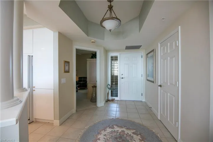 430  Cove Tower  DR, Naples, FL 34110