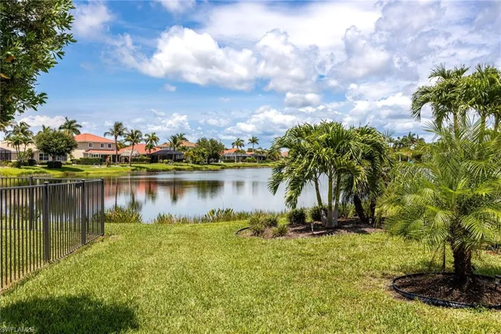 2466 Ashbury Cir, Cape Coral, Florida 33991