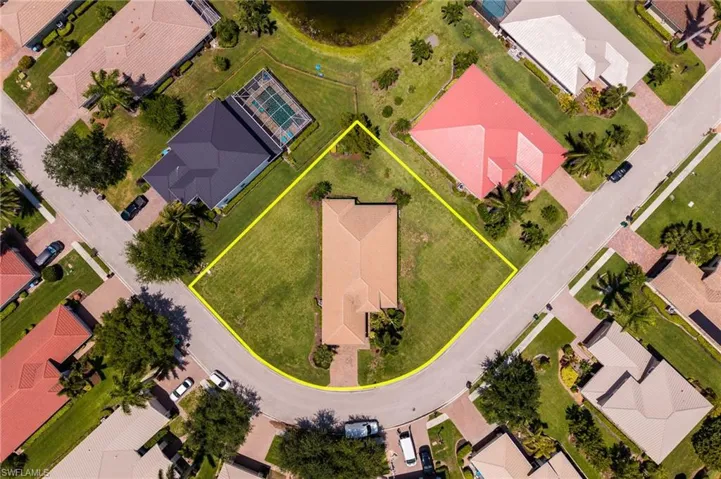 2466 Ashbury Cir, Cape Coral, Florida 33991