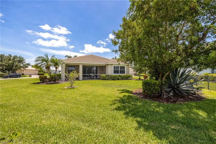 2466 Ashbury Cir, Cape Coral, Florida 33991