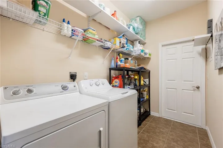 2466 Ashbury Cir, Cape Coral, Florida 33991