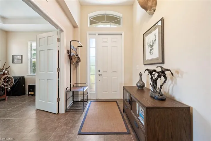 2466 Ashbury Cir, Cape Coral, Florida 33991