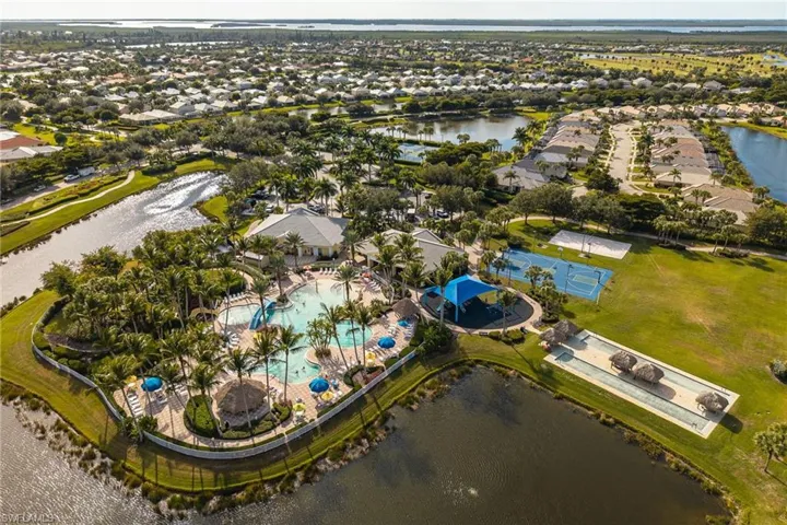 2466 Ashbury Cir, Cape Coral, Florida 33991