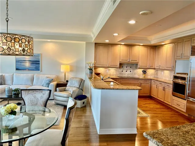 7575 Pelican Bay Blvd # 703, Naples Fl 34108