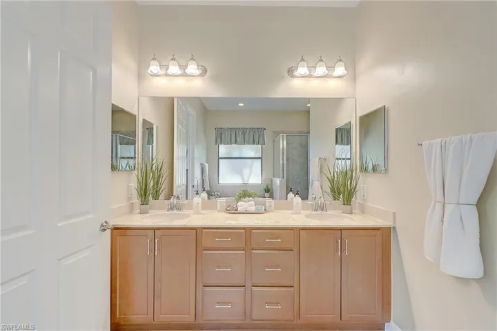 12490  Kentwood  AVE, Fort Myers, FL 33913
