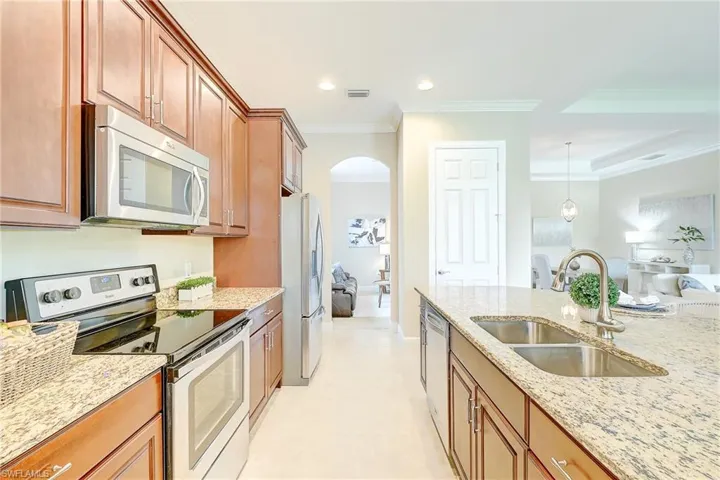 12490  Kentwood  AVE, Fort Myers, FL 33913