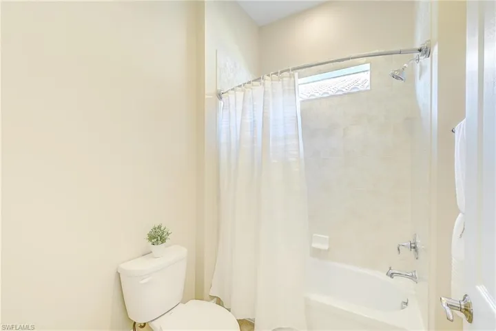 12490  Kentwood  AVE, Fort Myers, FL 33913