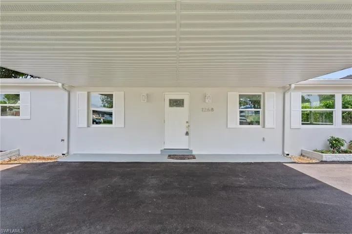 1268  14th N AVE, Naples, FL 34102