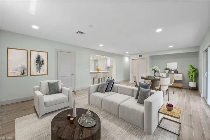 1268  14th N AVE, Naples, FL 34102