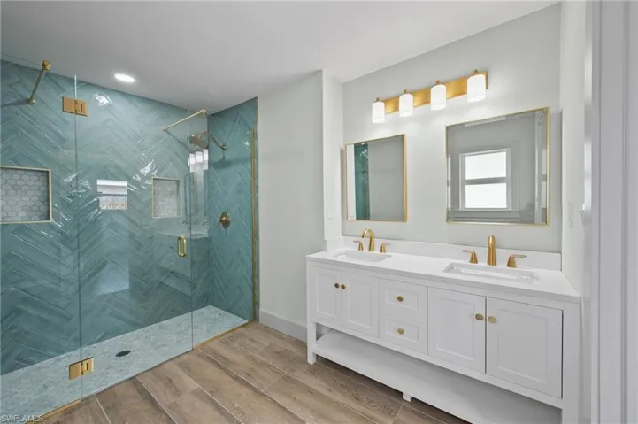 1268  14th N AVE, Naples, FL 34102