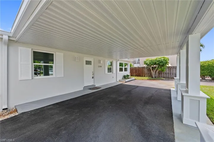 1268  14th N AVE, Naples, FL 34102