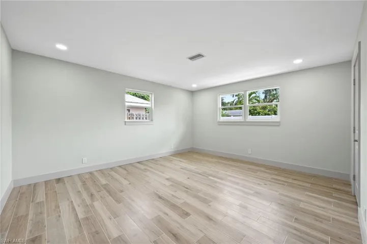 1268  14th N AVE, Naples, FL 34102