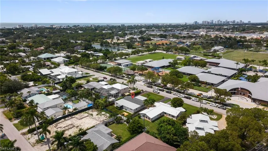 1268  14th N AVE, Naples, FL 34102