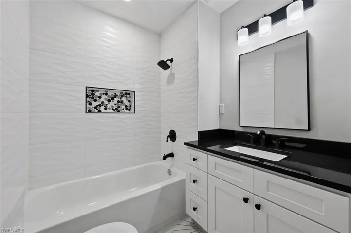 1268  14th N AVE, Naples, FL 34102