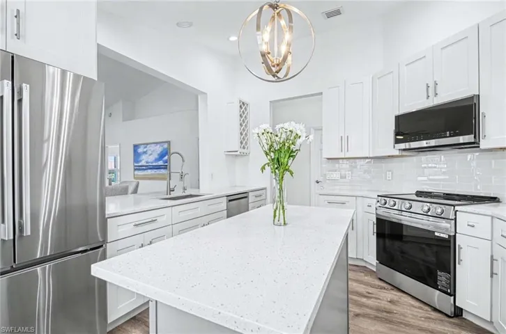 5701 Heron Ln 705, Naples, Florida 34110