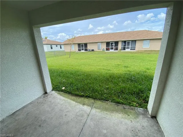 255 SW 4th  ST, Cape Coral, FL 33991