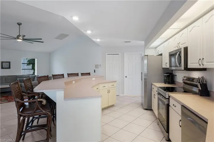 2526 Se 19th Pl, Cape Coral, Florida 33904