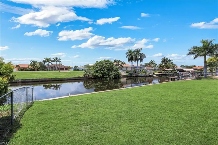 2526 Se 19th Pl, Cape Coral, Florida 33904