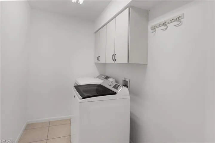 2526 Se 19th Pl, Cape Coral, Florida 33904