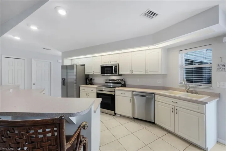 2526 Se 19th Pl, Cape Coral, Florida 33904