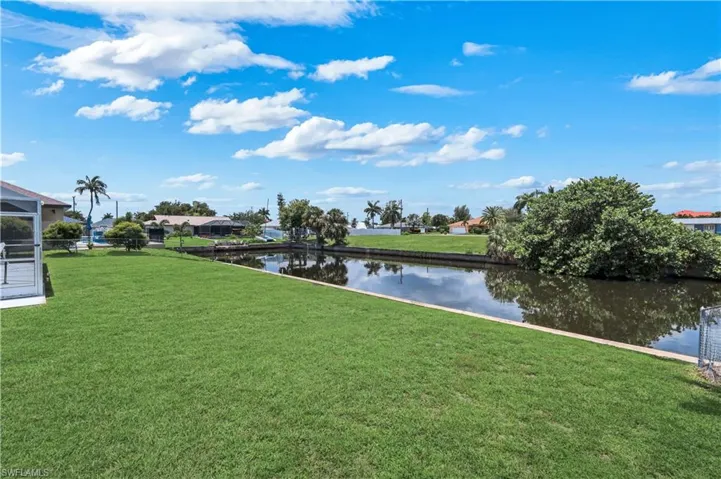 2526 Se 19th Pl, Cape Coral, Florida 33904