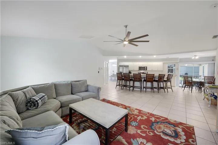 2526 Se 19th Pl, Cape Coral, Florida 33904