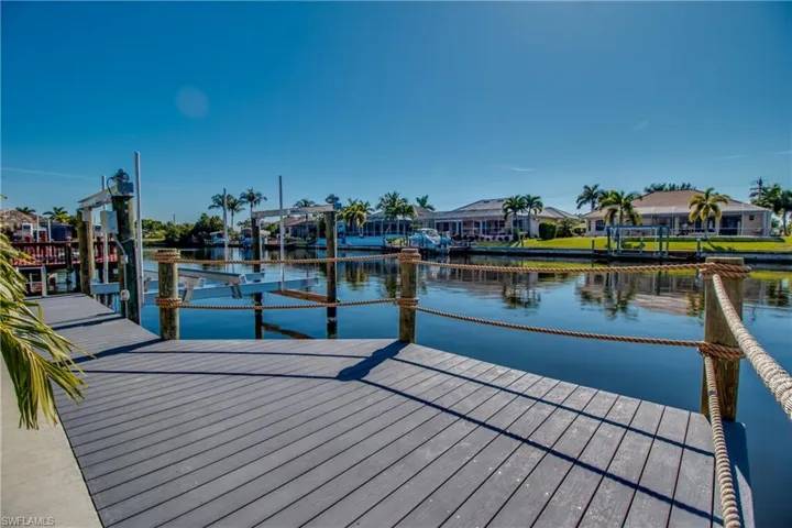 1720 Sw 50th Ter, Cape Coral, Florida 33914