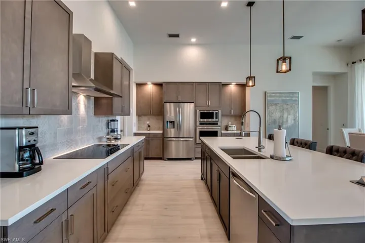 1720 Sw 50th Ter, Cape Coral, Florida 33914