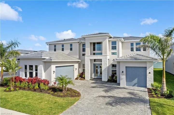 8762  Driftwood  DR, Naples, FL 34114