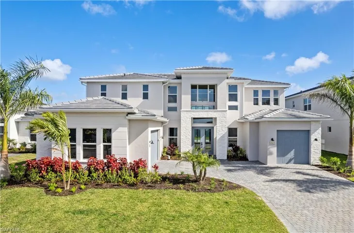 8762  Driftwood  DR, Naples, FL 34114