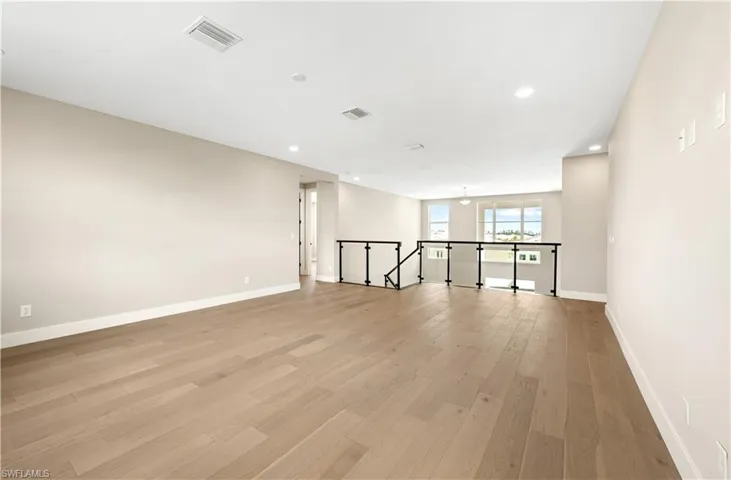 8762  Driftwood  DR, Naples, FL 34114