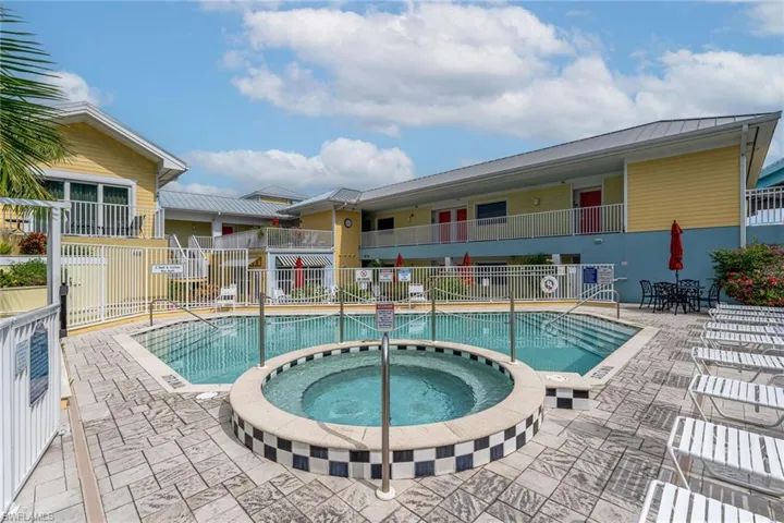450 Old San Carlos Blvd 303, Fort Myers Beach, Florida 33931