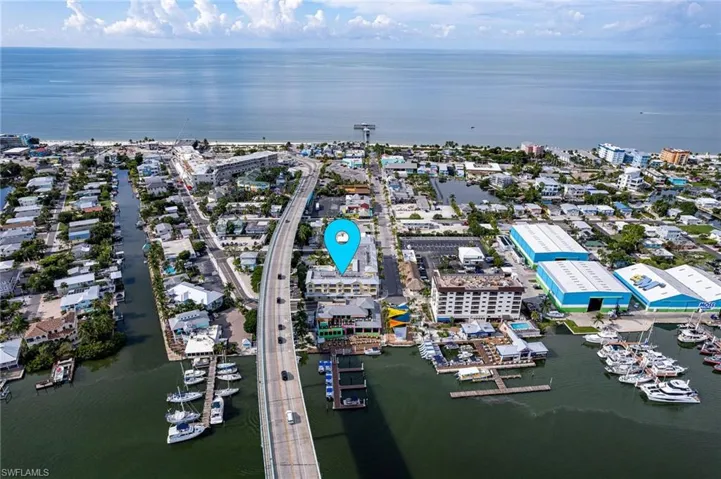 450 Old San Carlos Blvd 303, Fort Myers Beach, Florida 33931