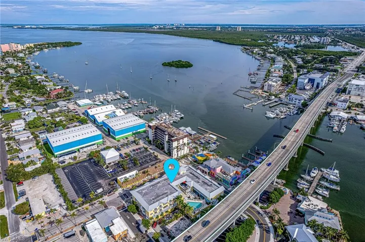 450 Old San Carlos Blvd 303, Fort Myers Beach, Florida 33931