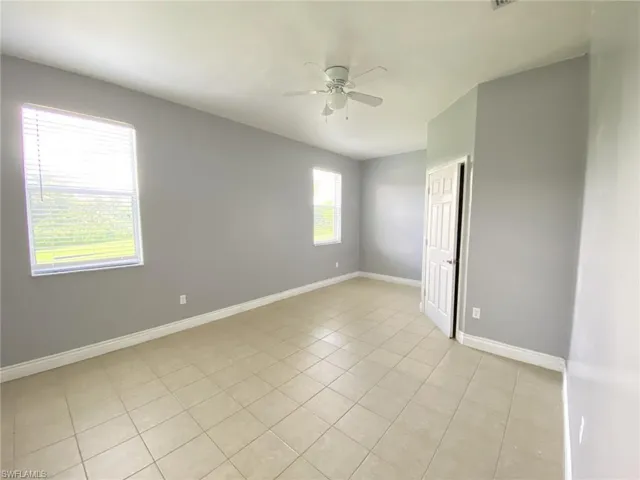 885  39th NW AVE, Naples, FL 34120
