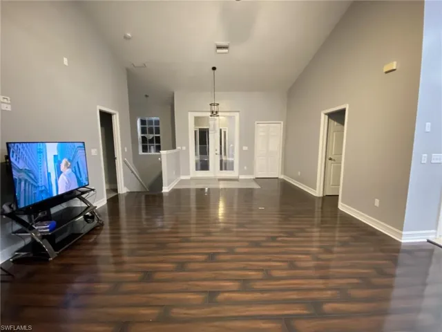 885  39th NW AVE, Naples, FL 34120