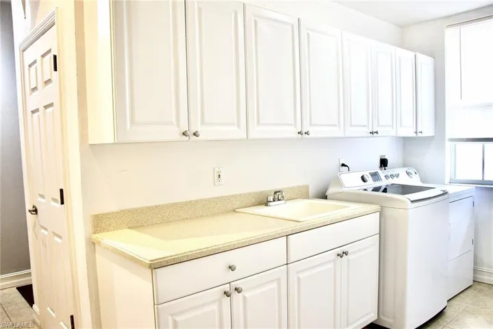 885  39th NW AVE, Naples, FL 34120