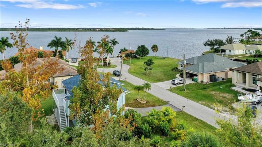 12420 Ran TER, PORT CHARLOTTE FL 33981