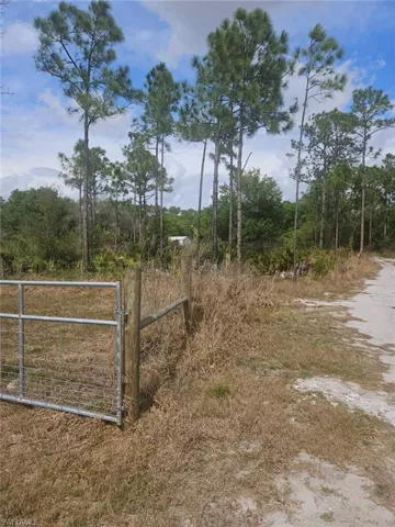 5833 Stewart Ln, Labelle, Florida 33935