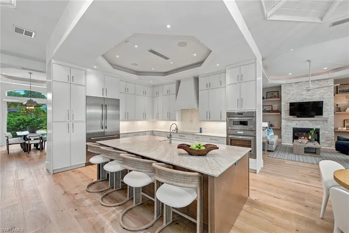 553 Eagle Creek Dr, Naples, Florida 34113
