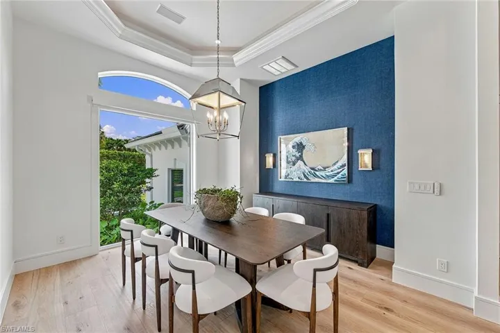 553 Eagle Creek Dr, Naples, Florida 34113