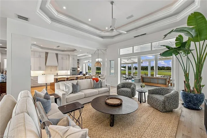 553 Eagle Creek Dr, Naples, Florida 34113