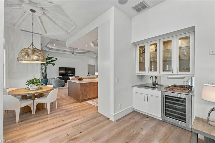 553 Eagle Creek Dr, Naples, Florida 34113