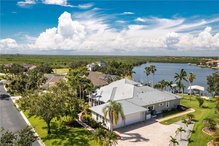 4311 Point CT, PORT CHARLOTTE FL 33948